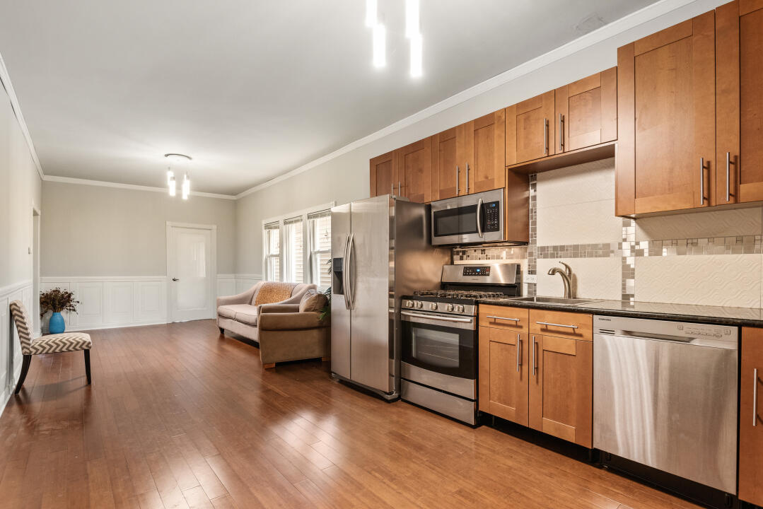 1846 N Mozart Street Property Photo 2