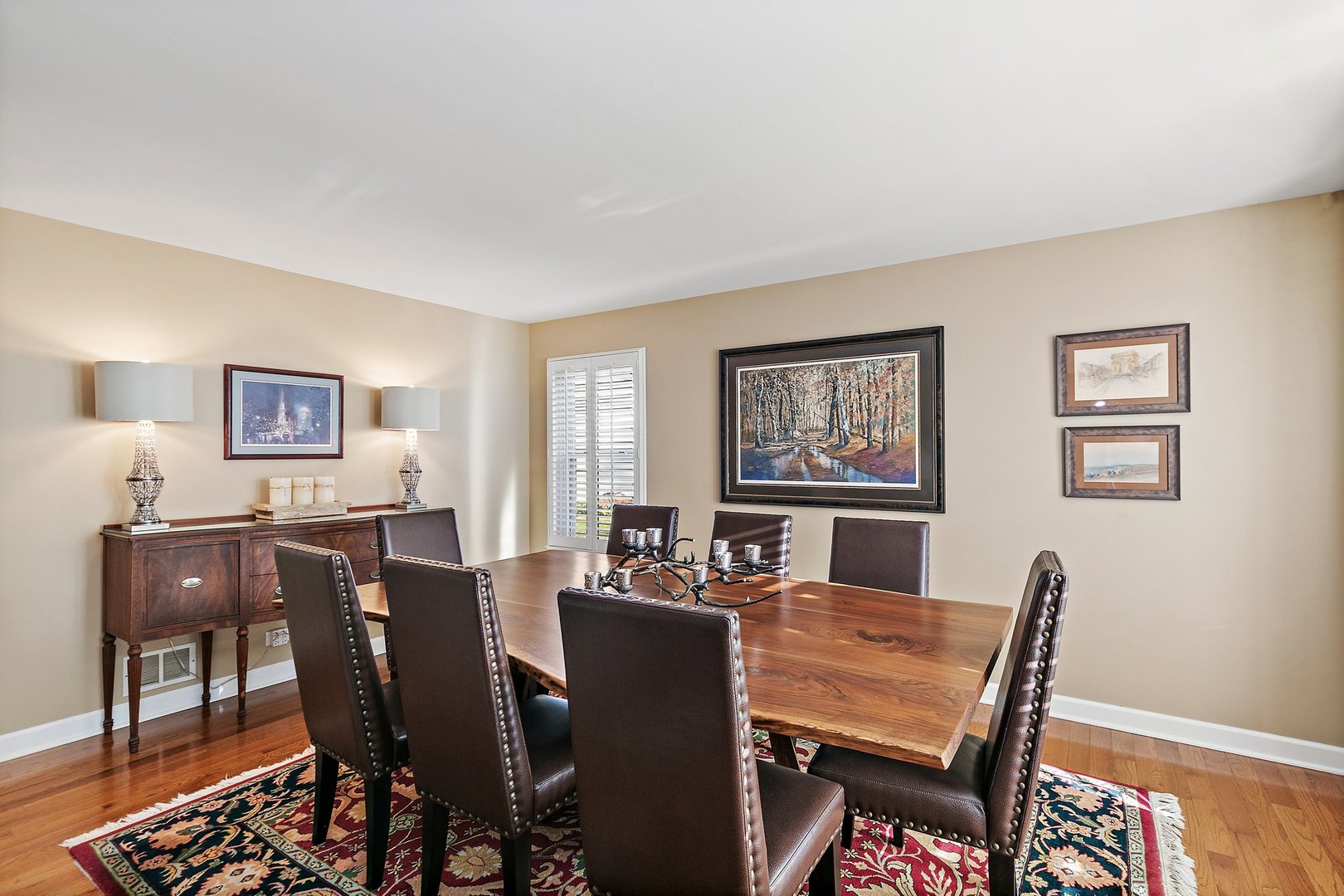 810 Royal Glen Drive Property Photo 4