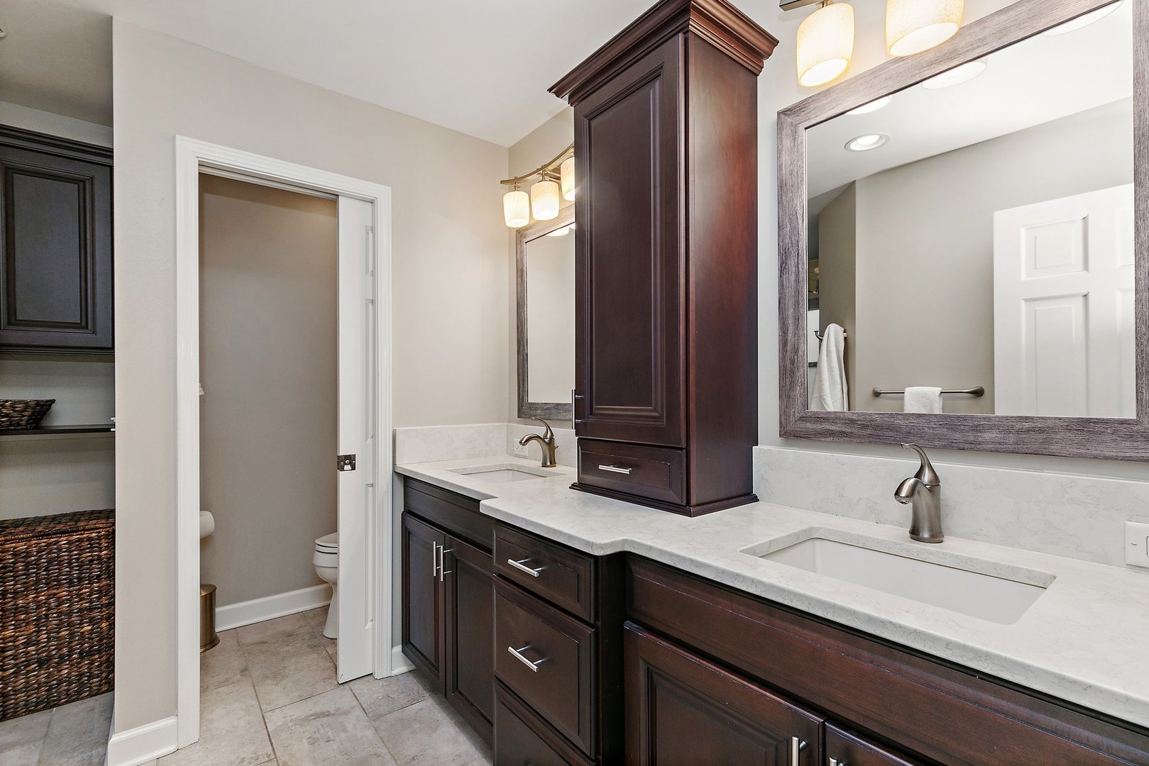 810 Royal Glen Drive Property Photo 22