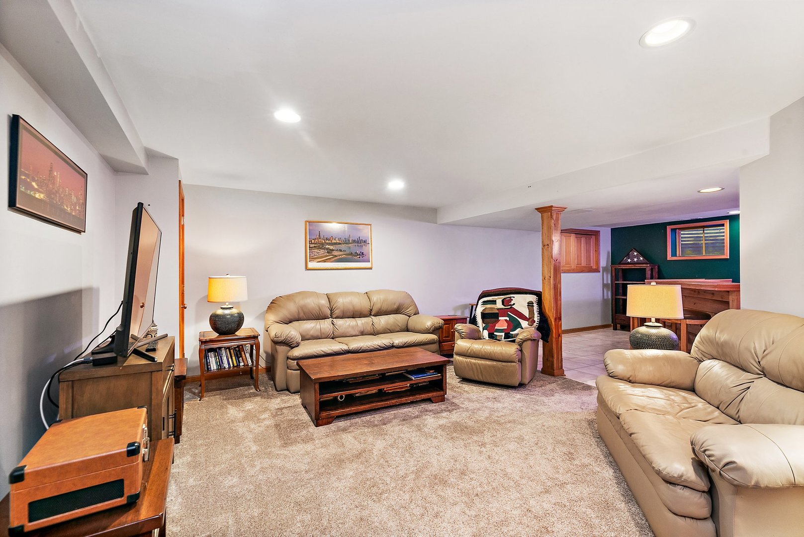 810 Royal Glen Drive Property Photo 28