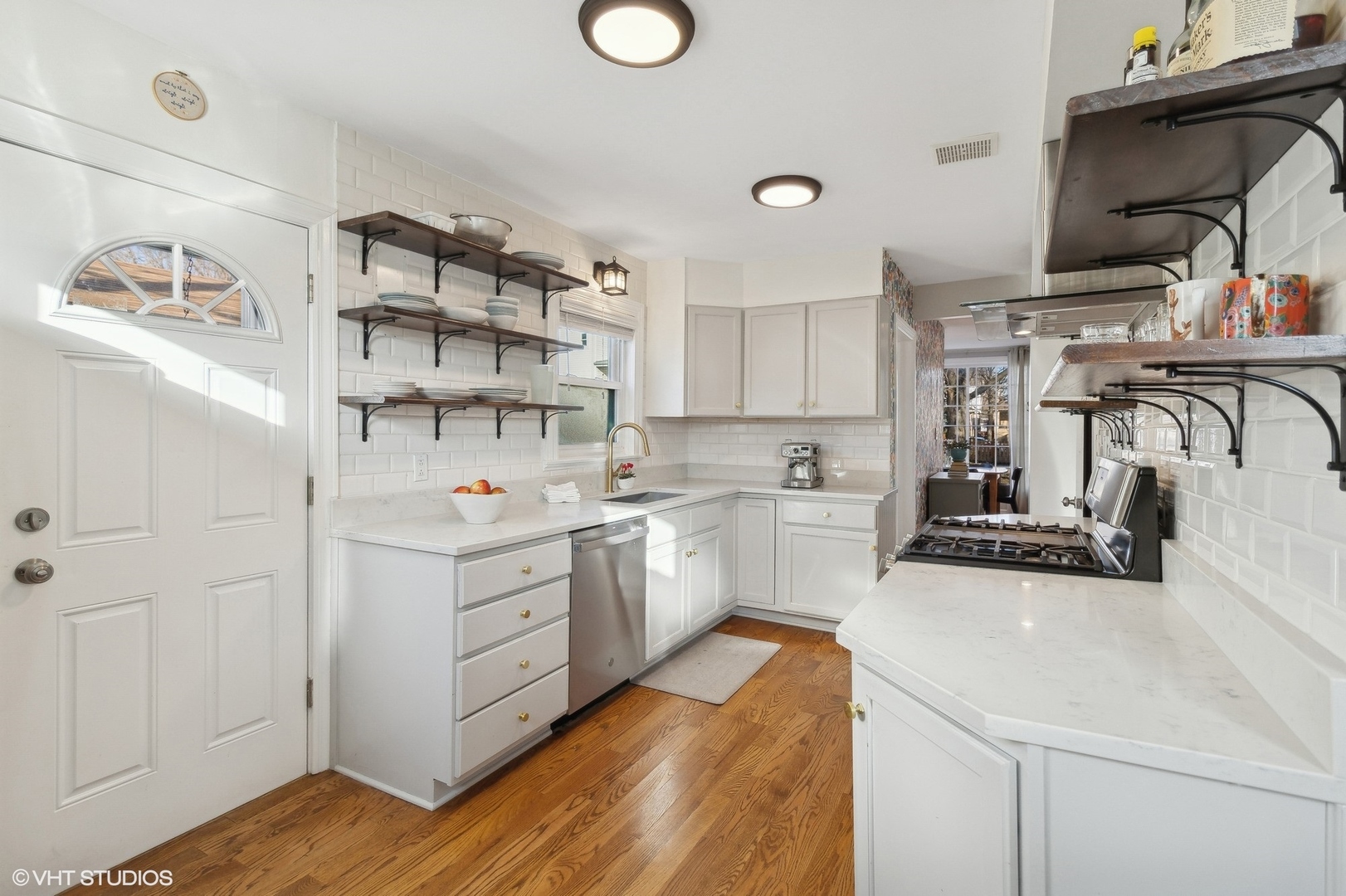 1226 Darrow Avenue Property Photo 7