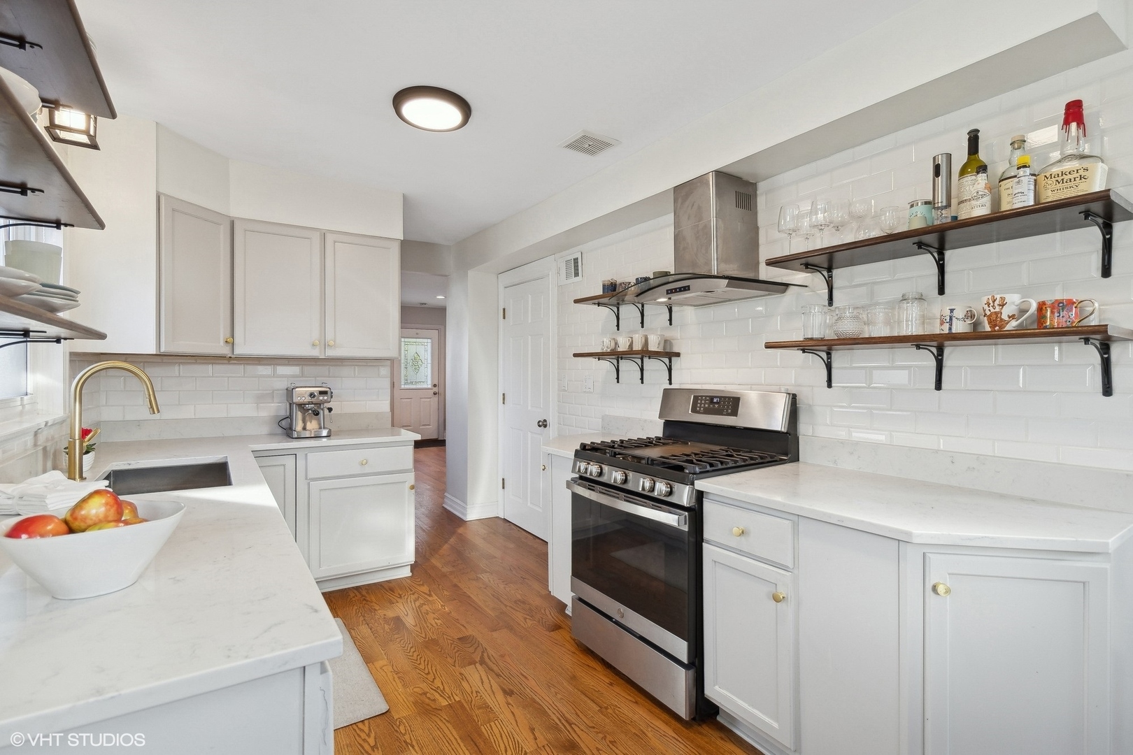 1226 Darrow Avenue Property Photo 8