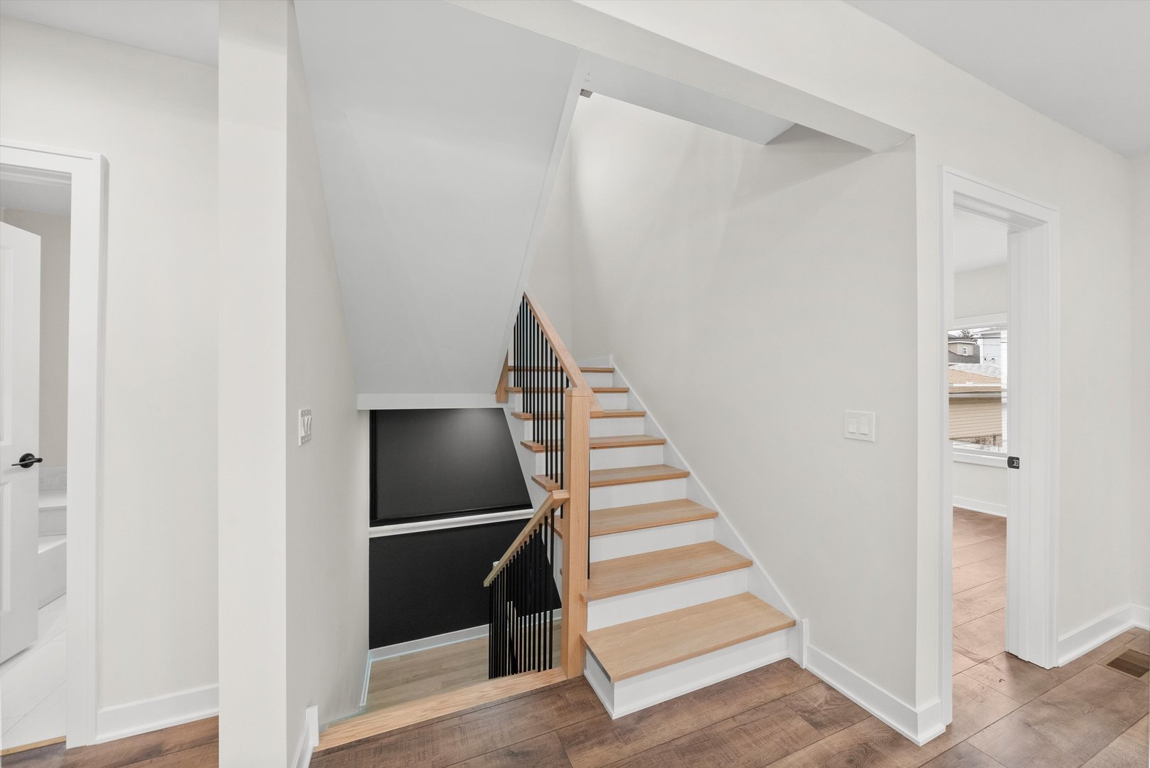 809 S 21st Avenue Property Photo 10