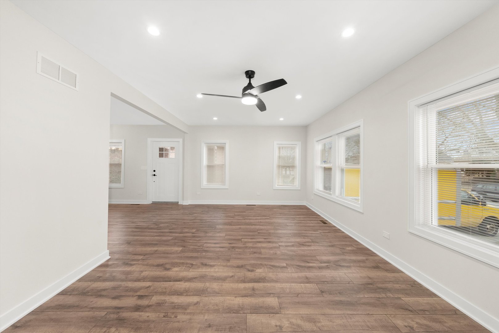 809 S 21st Avenue Property Photo 15
