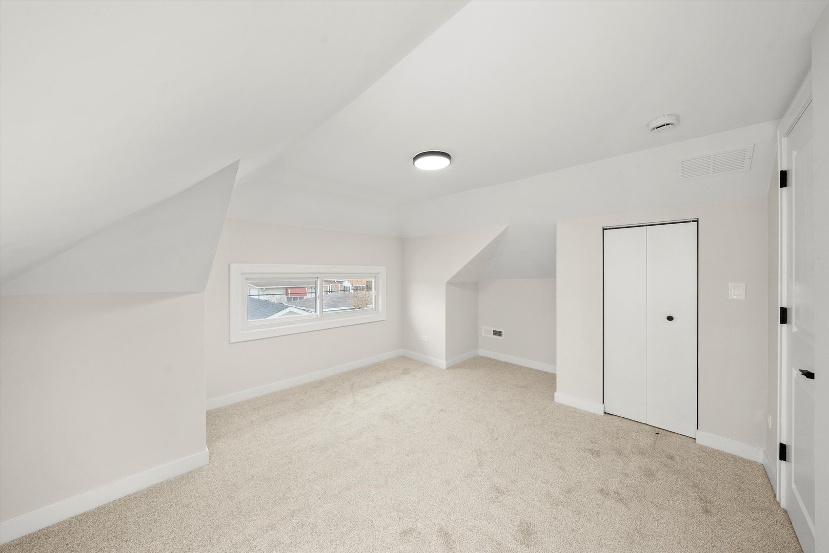 809 S 21st Avenue Property Photo 27
