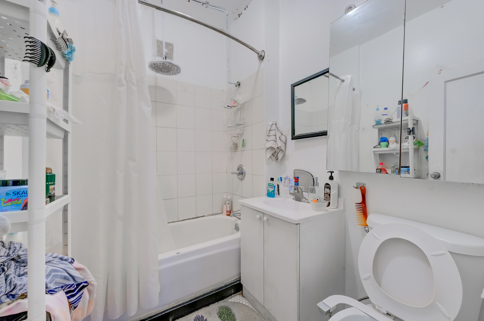 1248 N Lawndale Avenue Property Photo 8