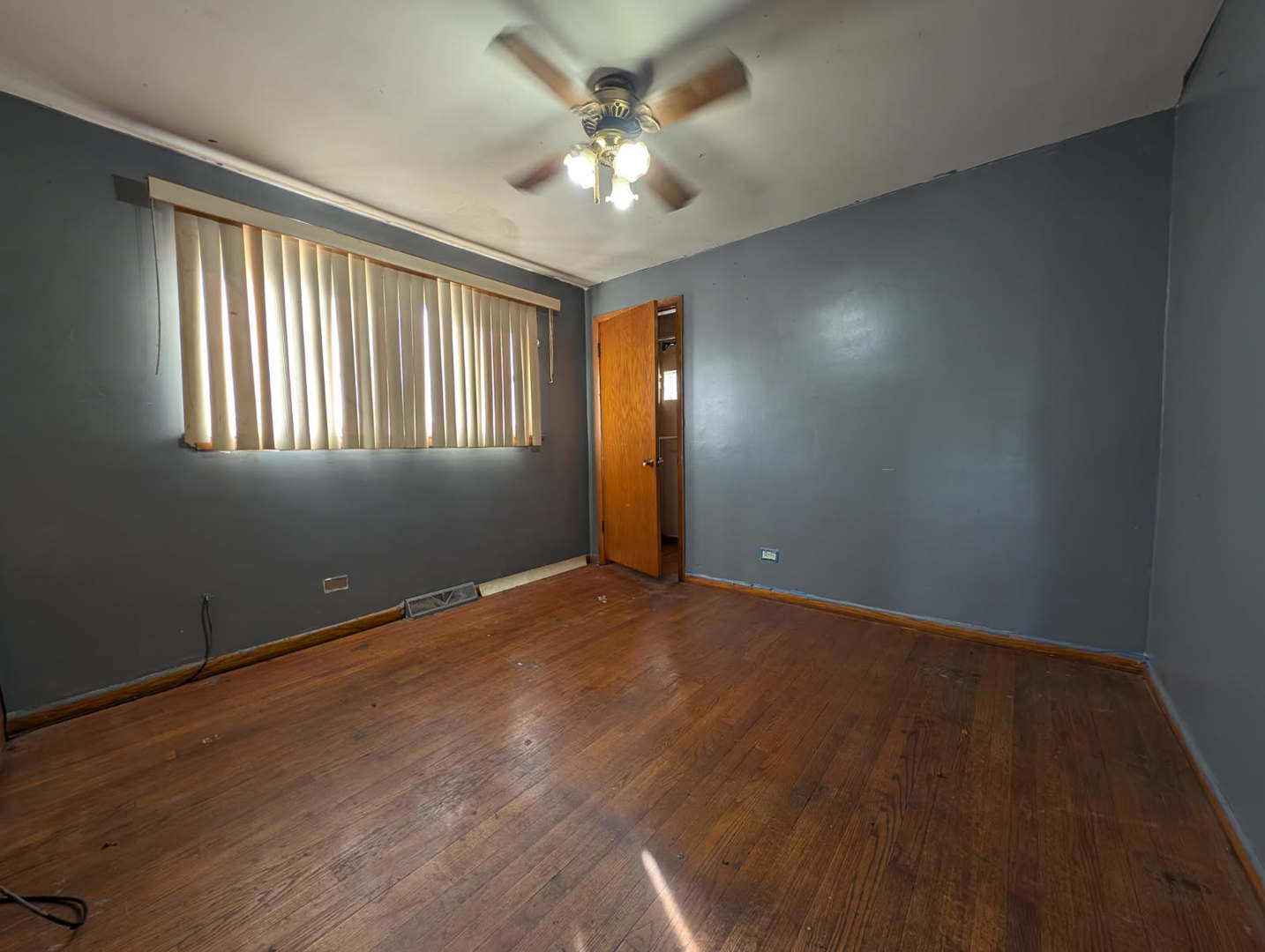 3604 W 64th Street Property Photo 4