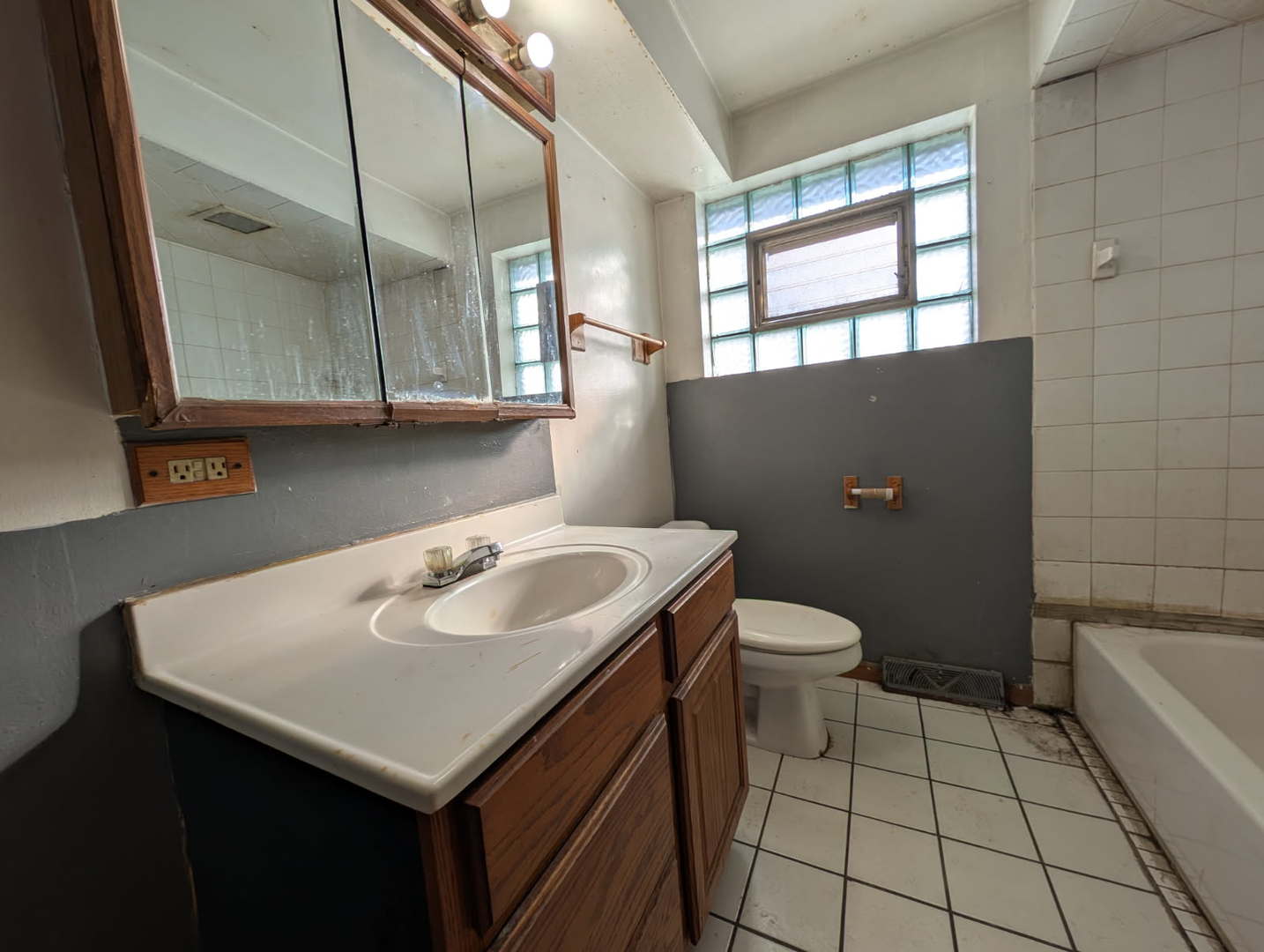 3604 W 64th Street Property Photo 5
