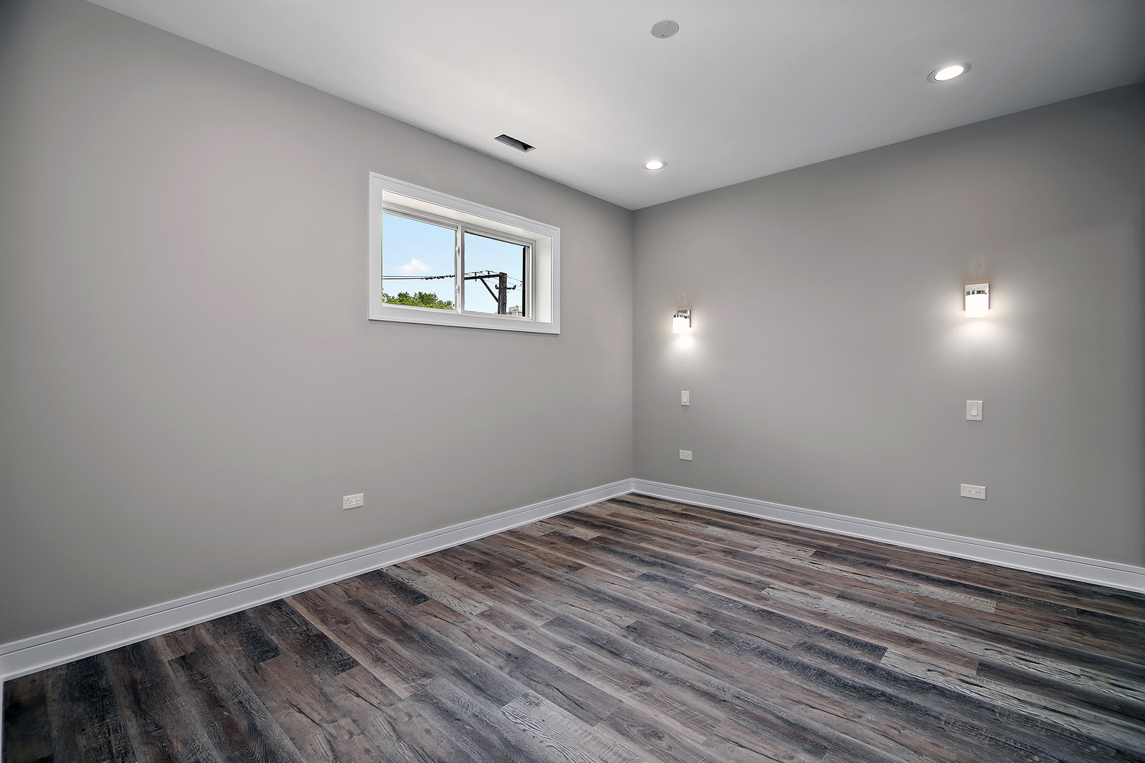 1422 E 66th Place Property Photo 11