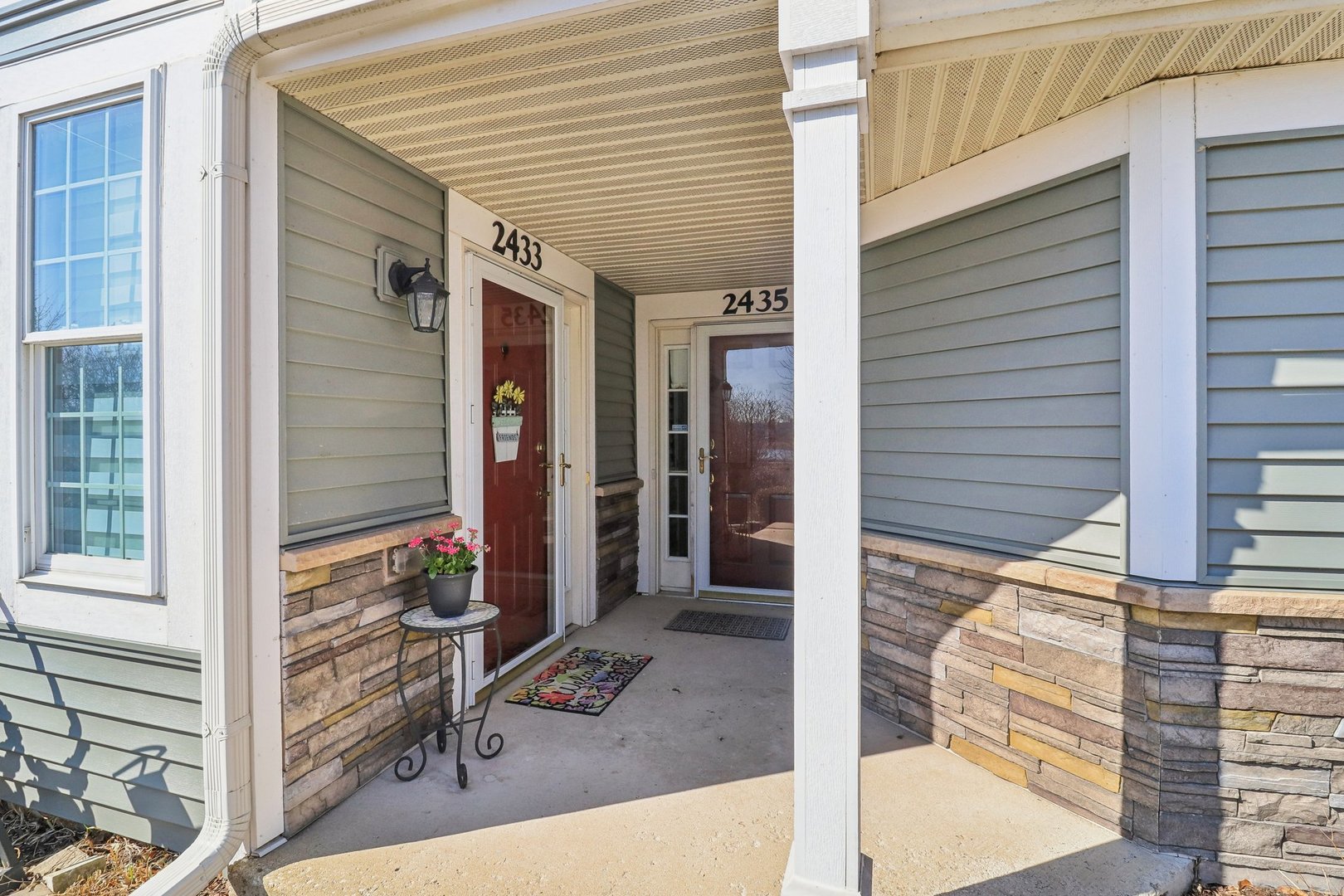 2433 Golf Ridge Circle Property Photo 1