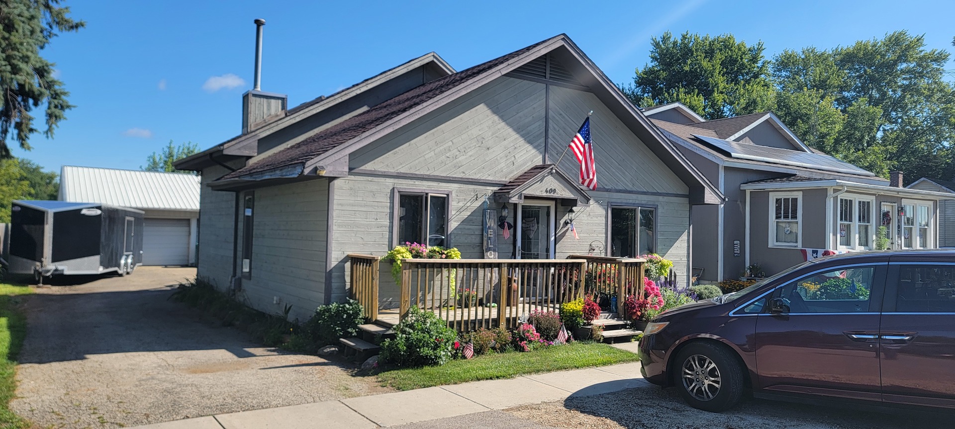 Hiawatha Jr And Sr High School Real Estate Listings Main Image