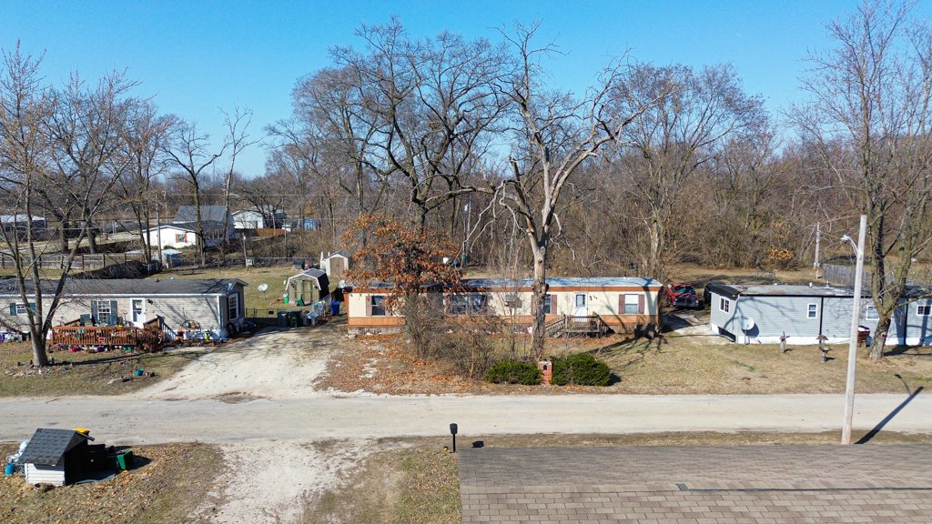 92 Real Estate Listings Main Image