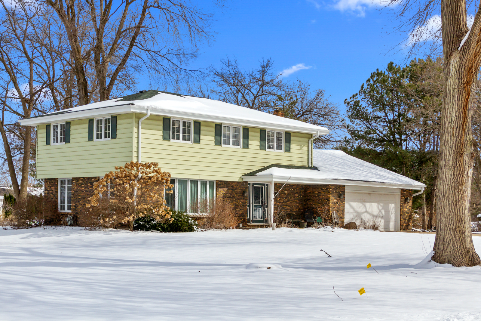 610 Old Orchard Property Photo
