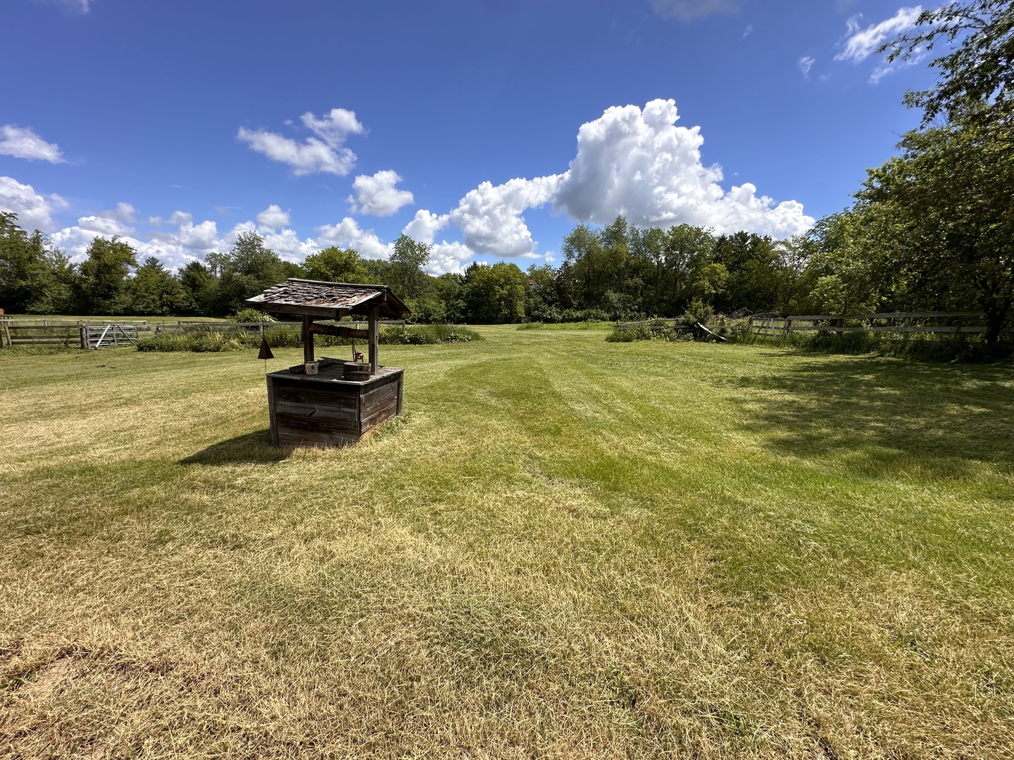 2508 S Justen Road Property Photo 7