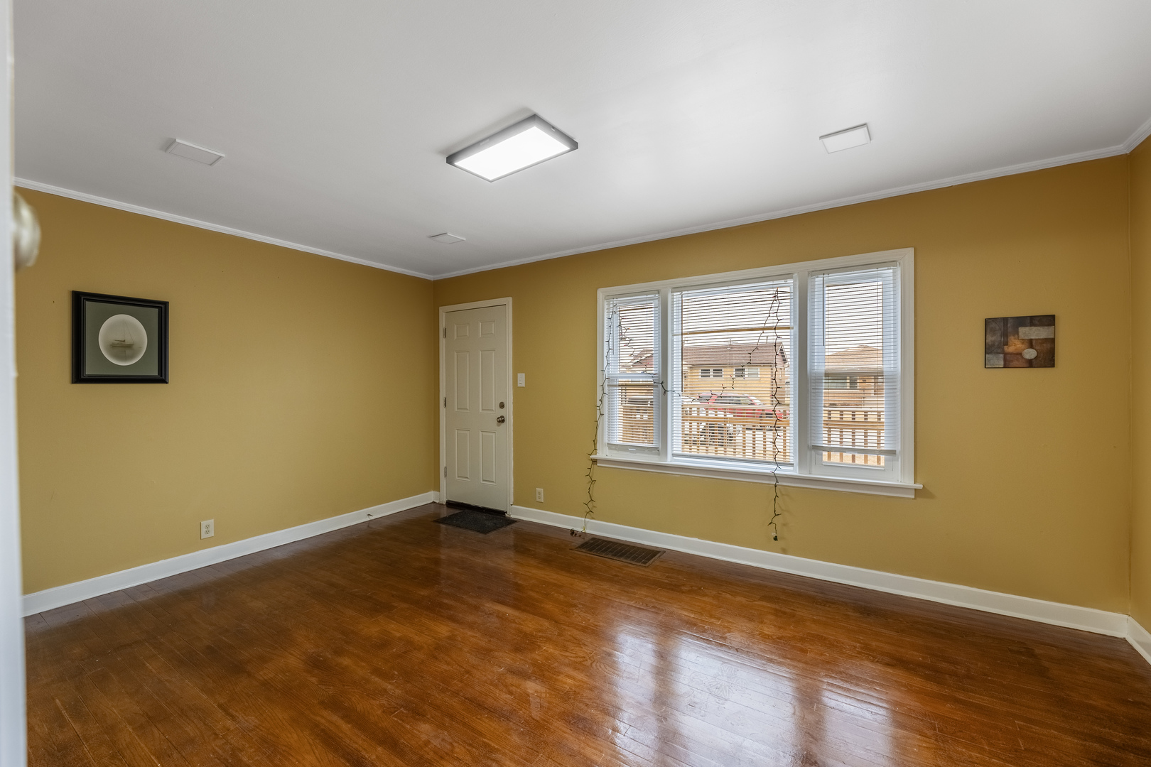 3939 W 85th Street Property Photo 5
