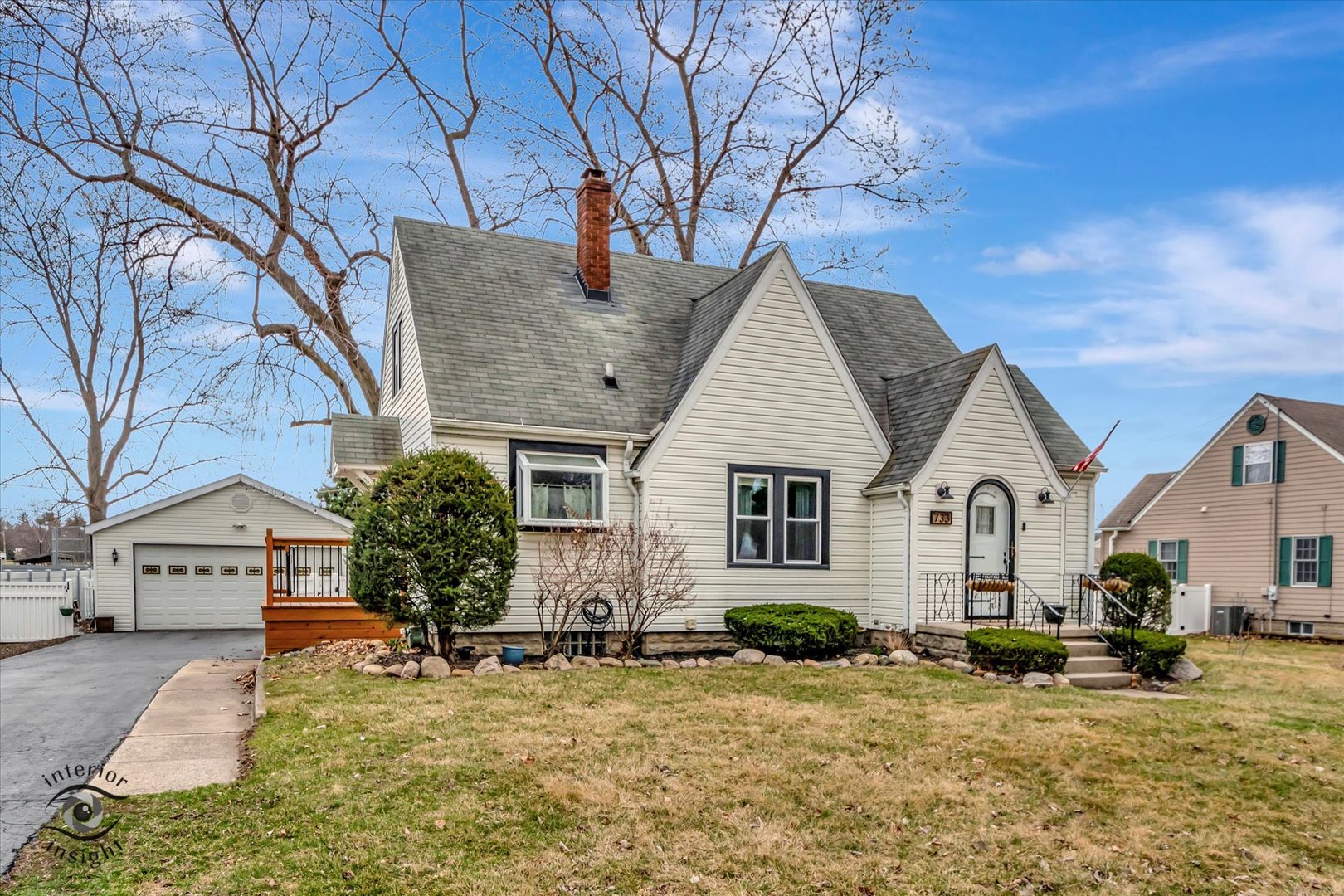 733 Woodward Street Property Photo