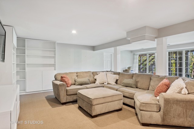 449 Roslyn Road Property Photo 31