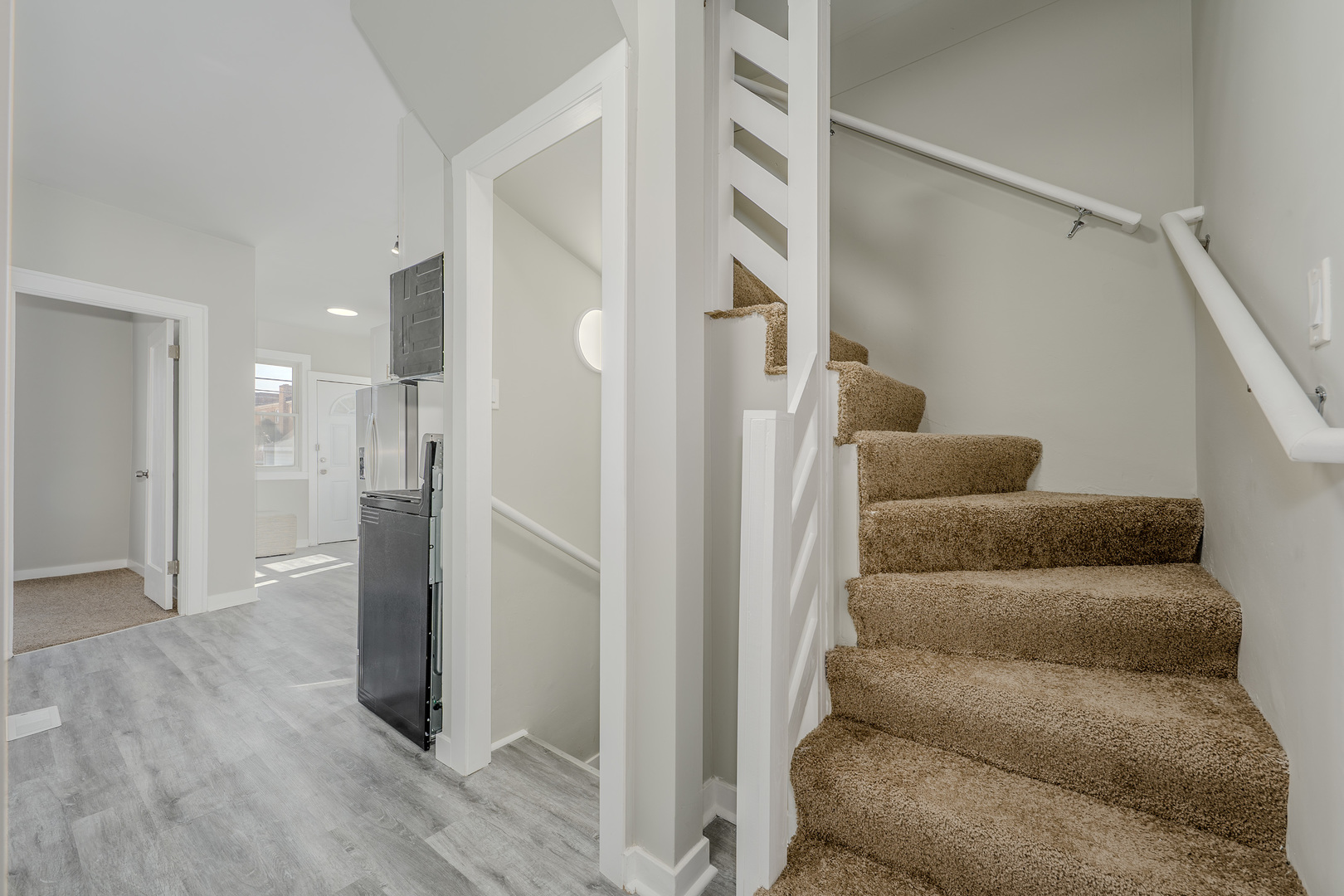 10131 S Calumet Avenue Property Photo 10