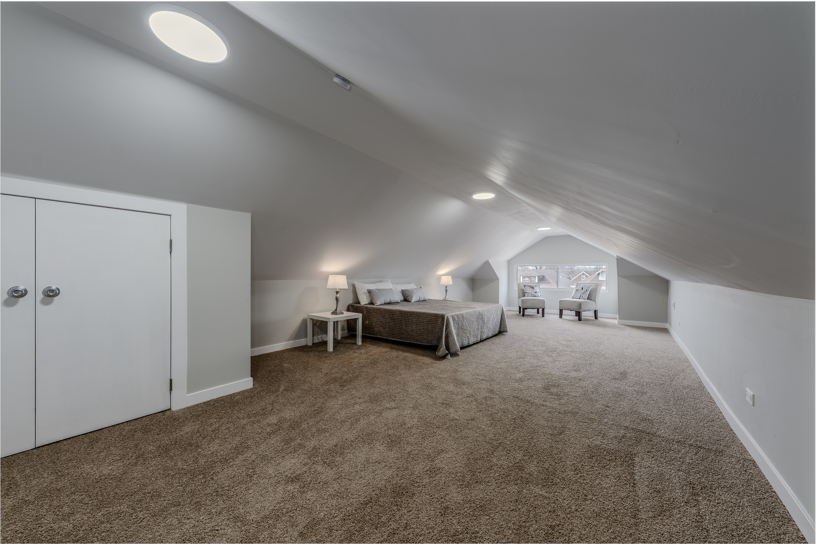 10131 S Calumet Avenue Property Photo 20