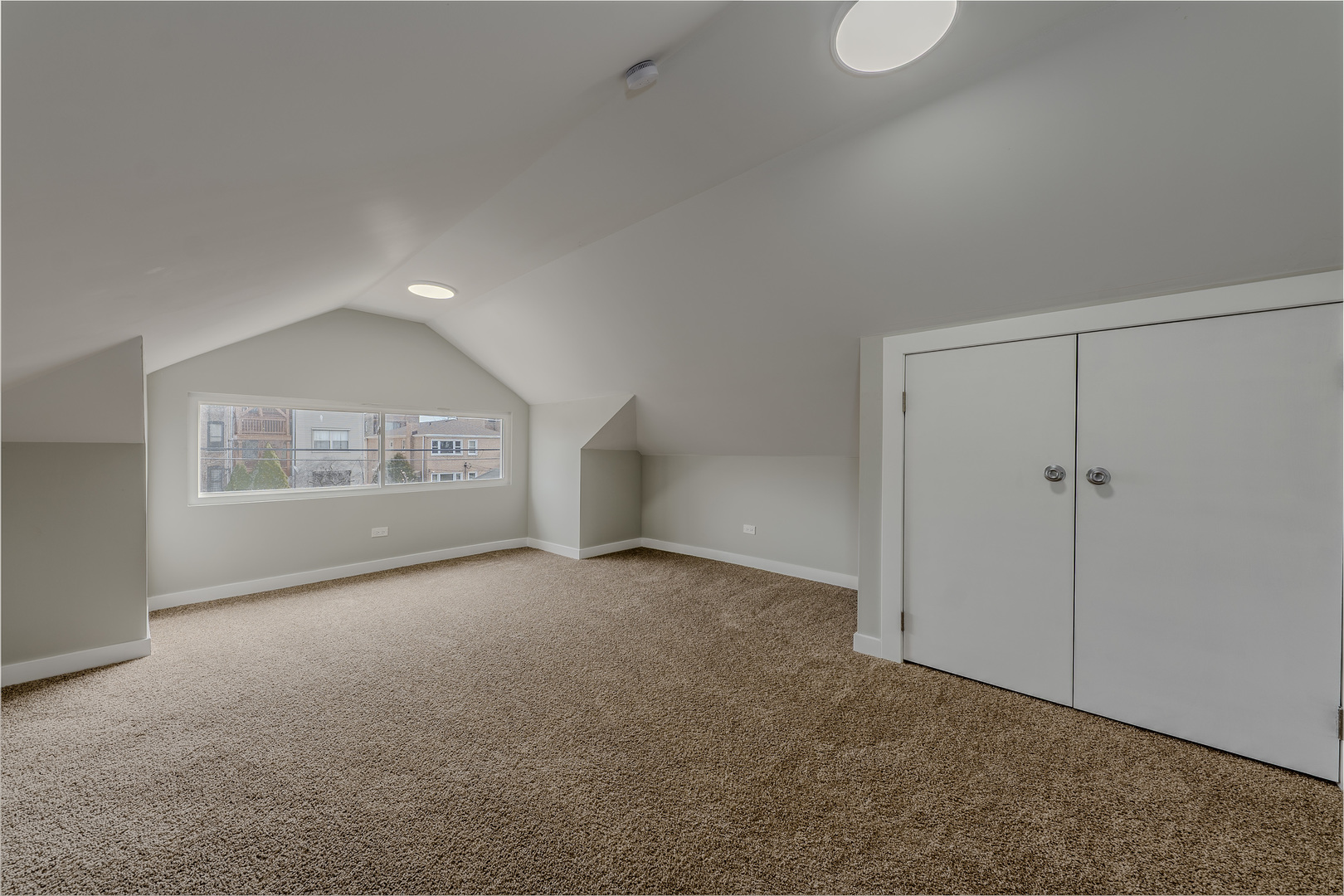 10131 S Calumet Avenue Property Photo 23