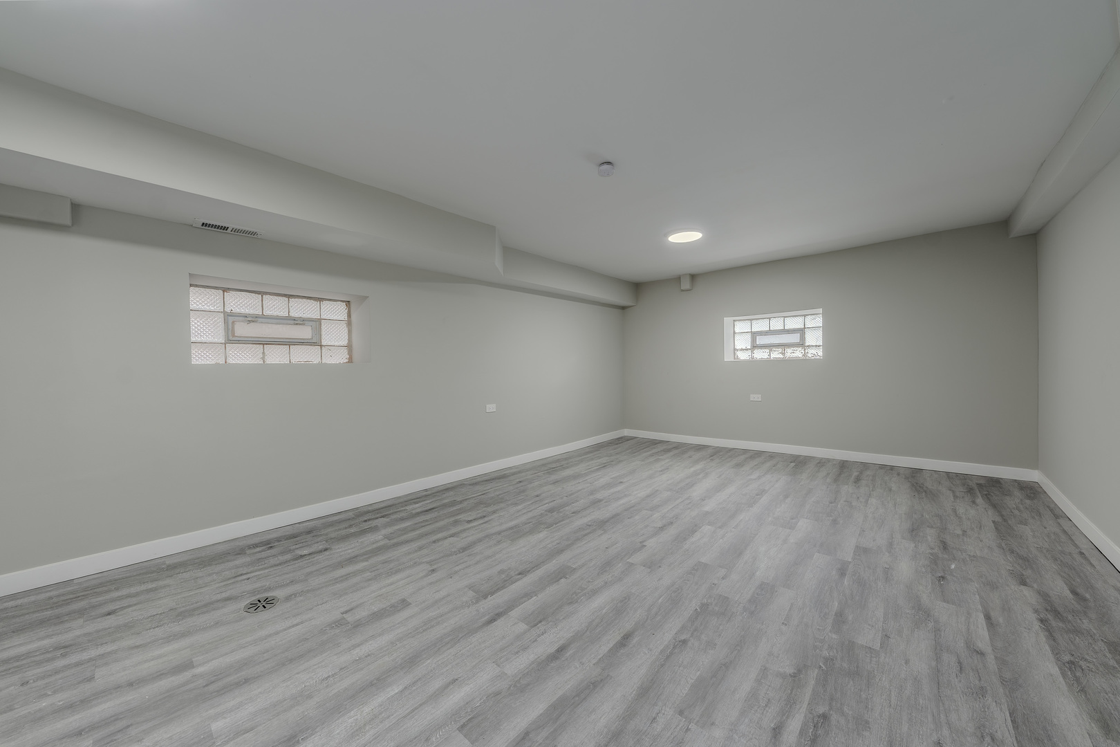 10131 S Calumet Avenue Property Photo 26