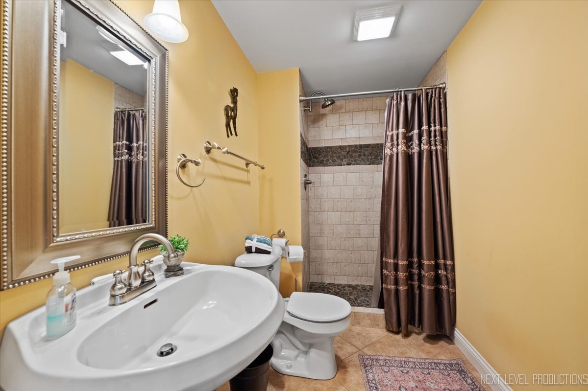 2695 Ginger Woods Drive Property Photo 32