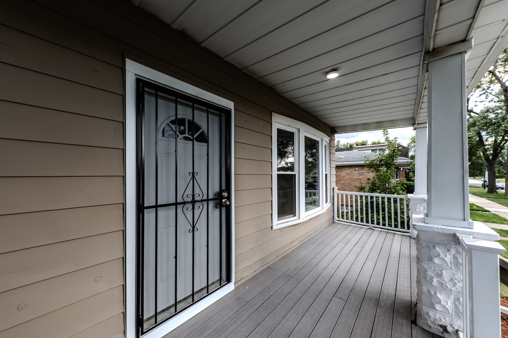 9617 S Genoa Avenue Property Photo 3