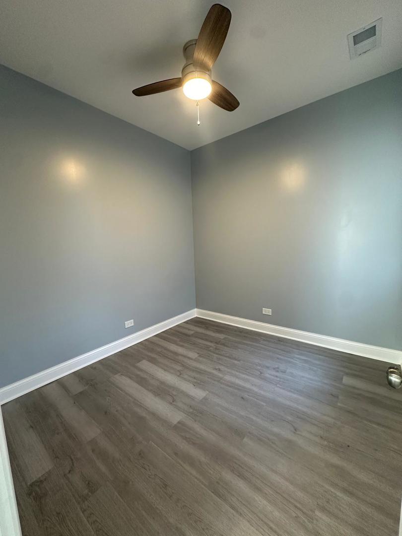 6629 S Carpenter Street Property Photo 6