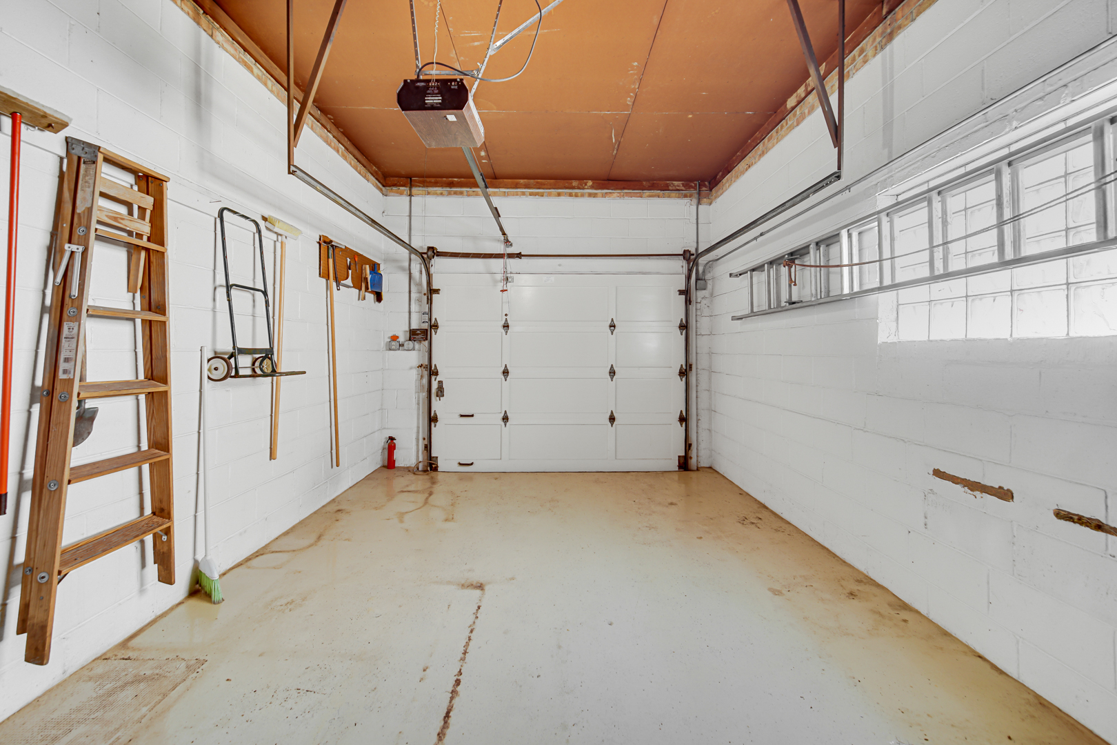 203 S Waterman Avenue Property Photo 19
