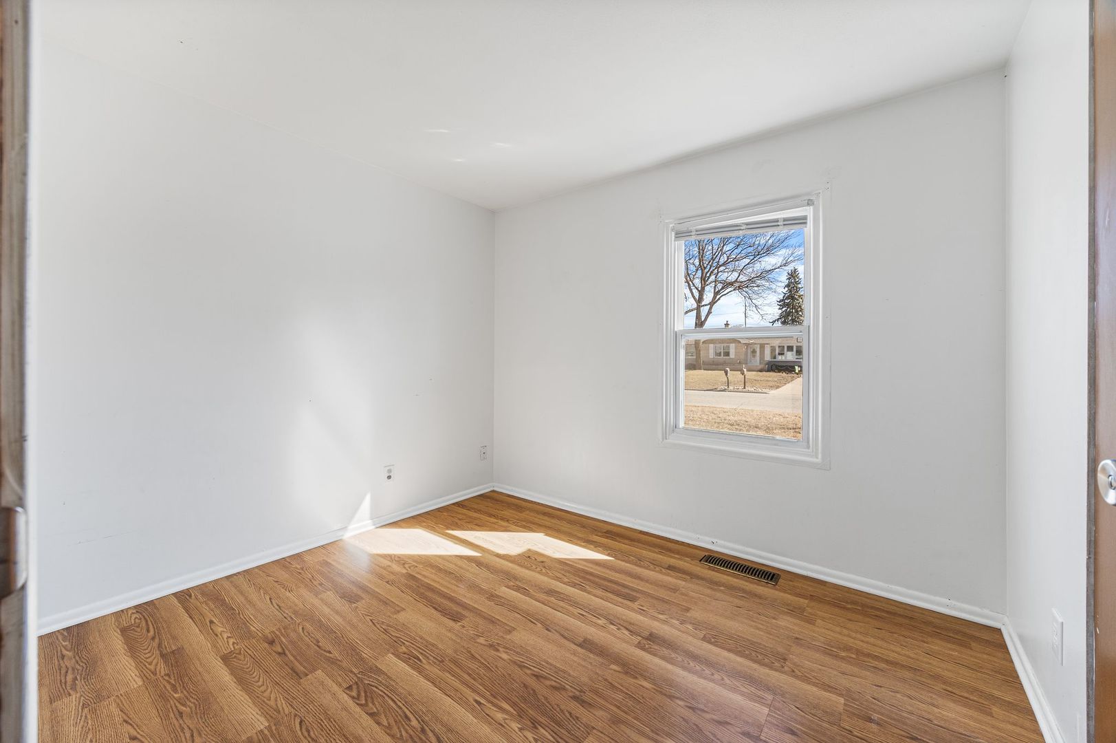 1411 Fairview Lane Property Photo 12