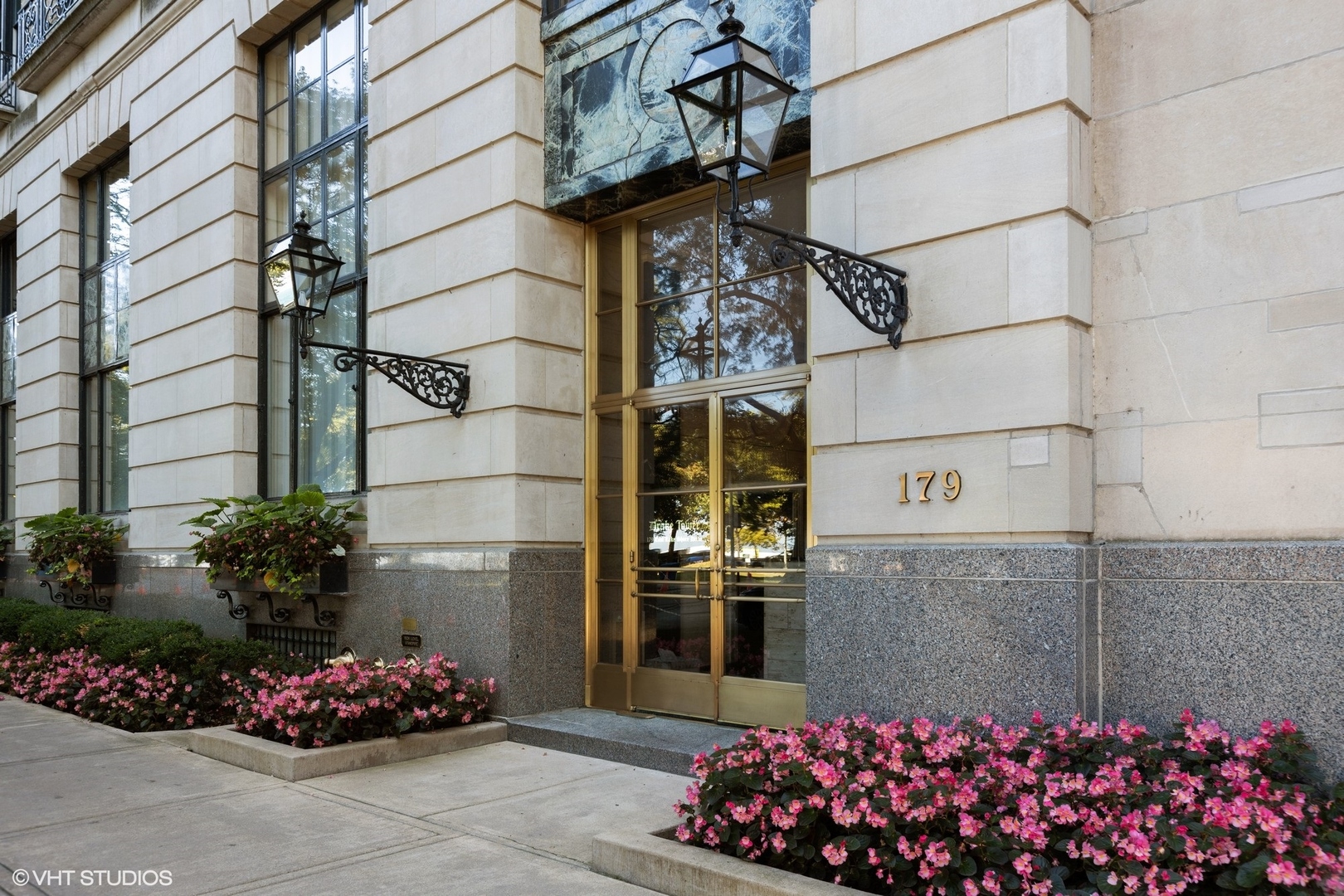 179 E Lake Shore Drive 603 Property Photo 1