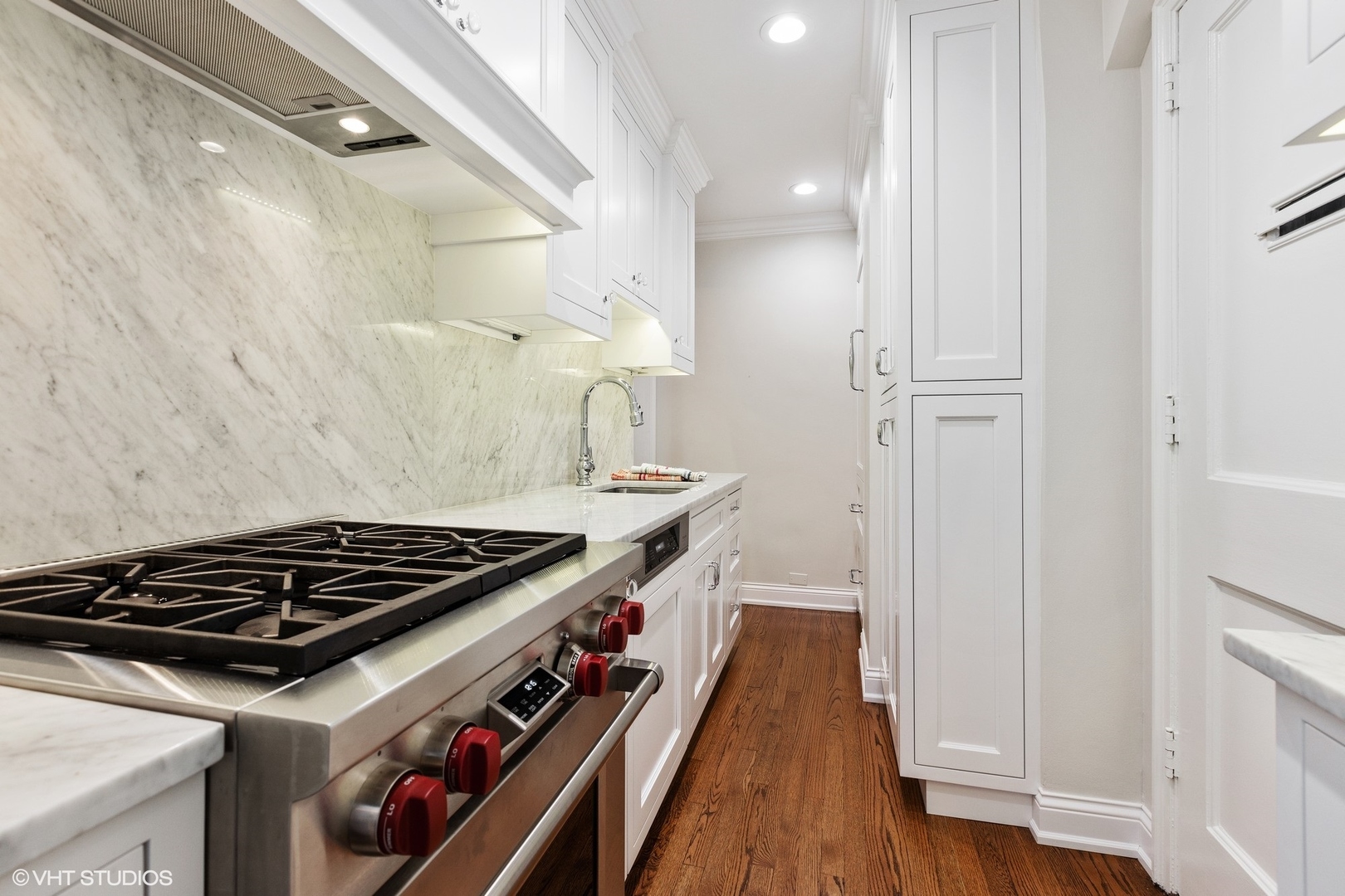 179 E Lake Shore Drive 603 Property Photo 12