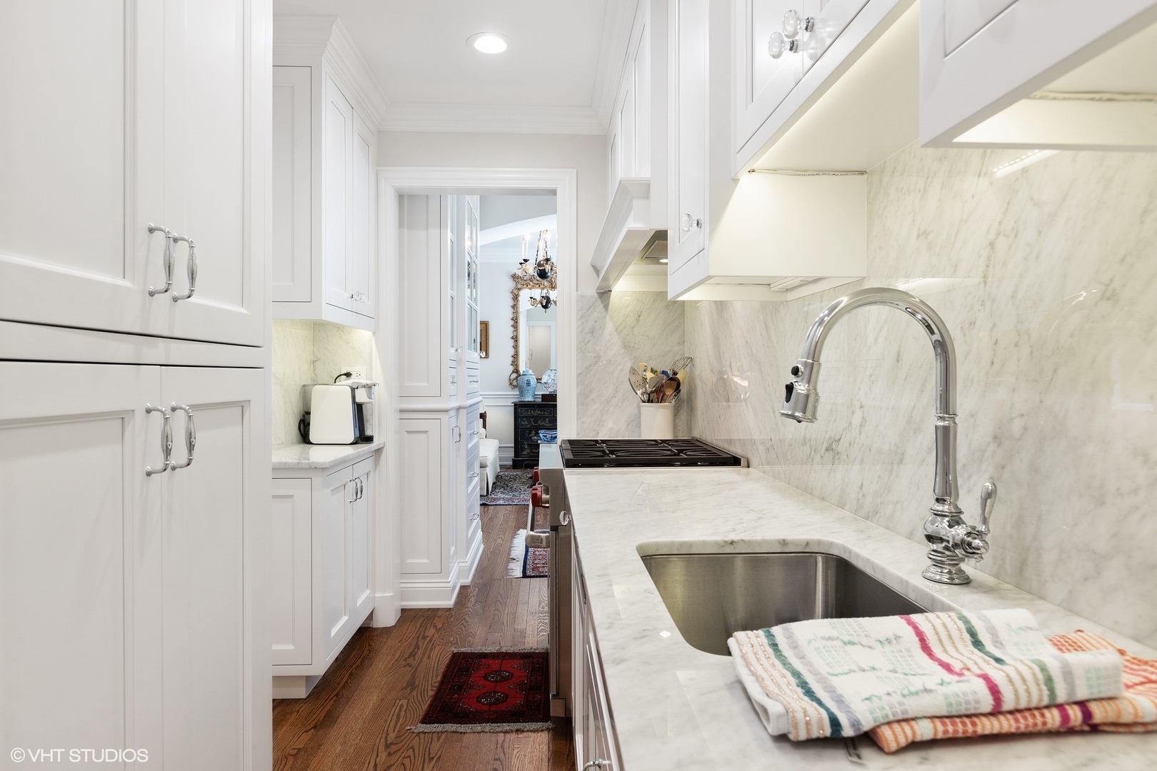 179 E Lake Shore Drive 603 Property Photo 13