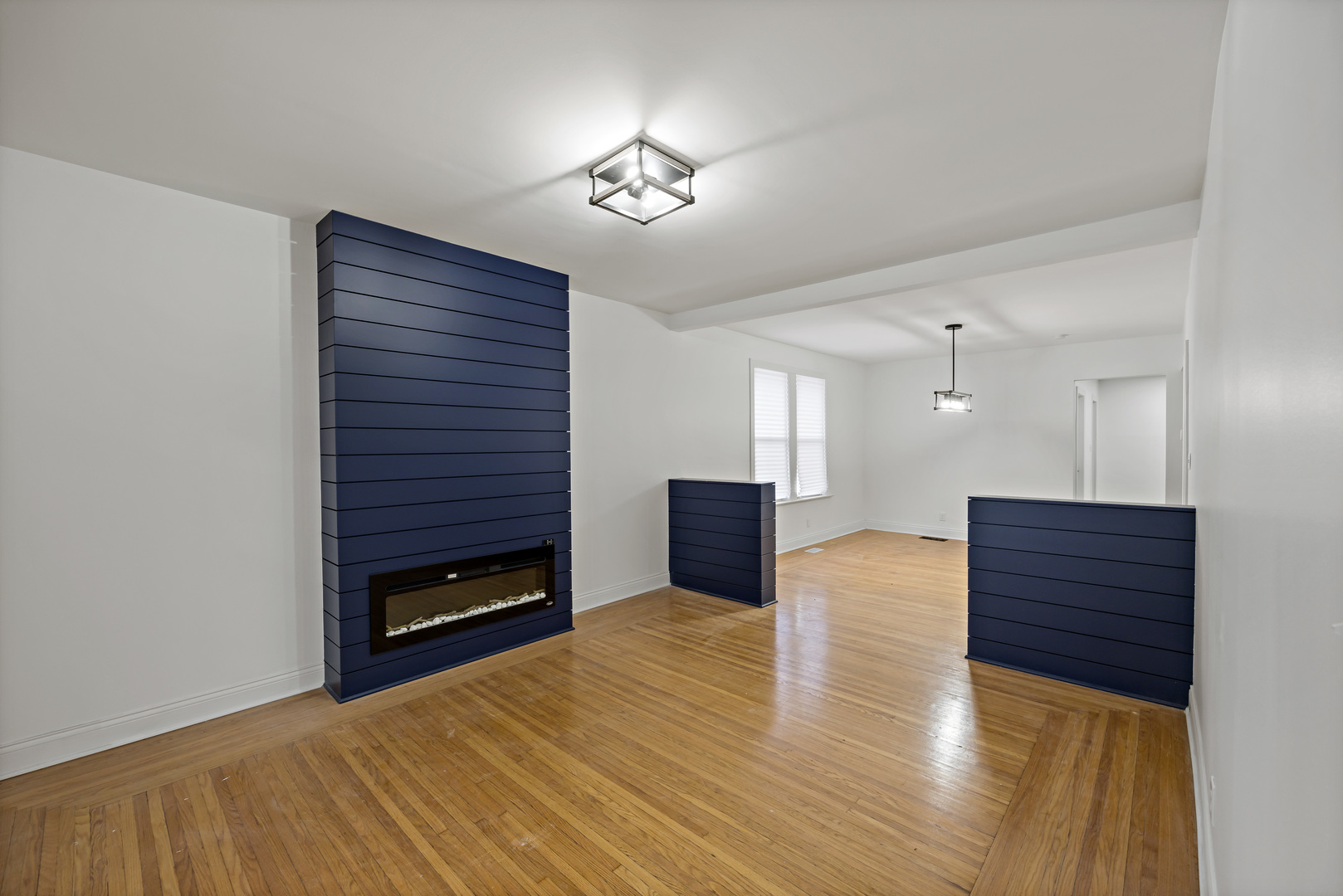13818 Division Street Property Photo 2