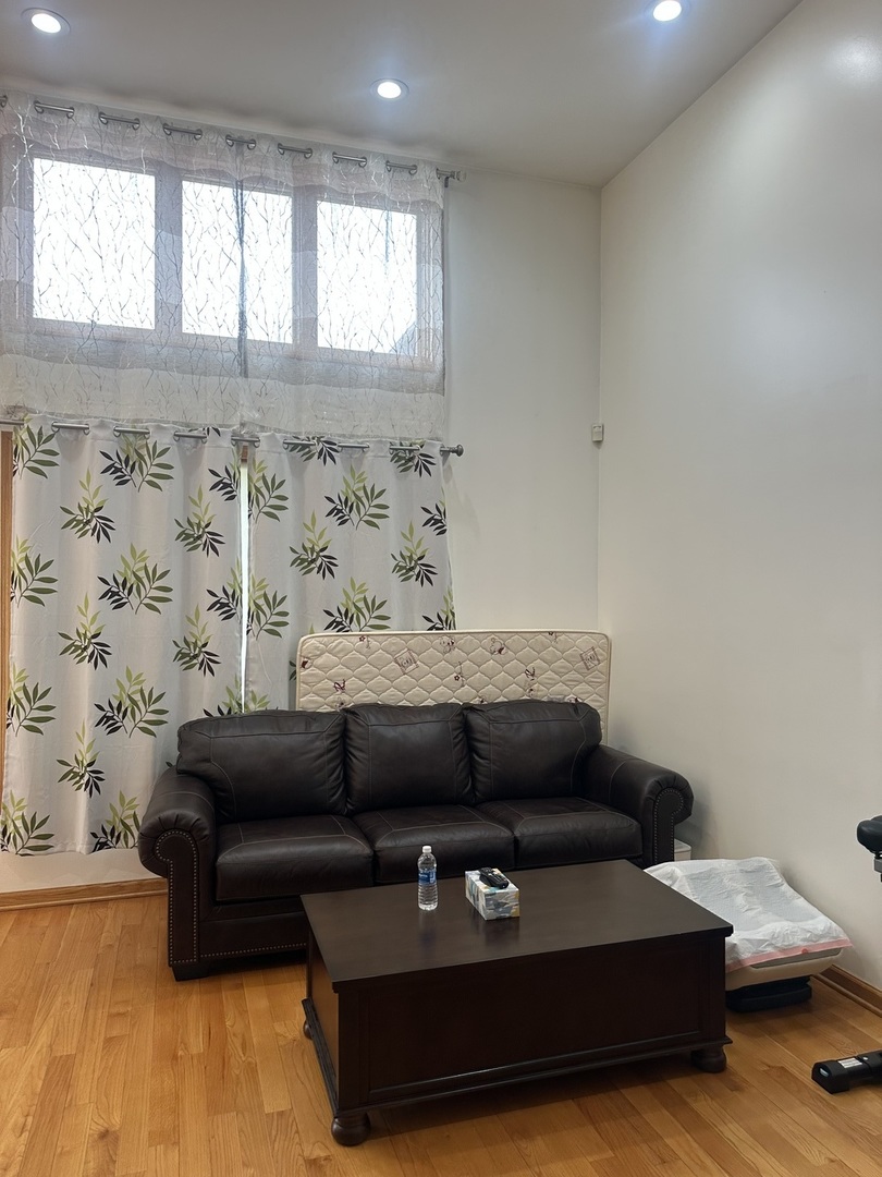 2817 S Thomas Barclay Drive Property Photo 4