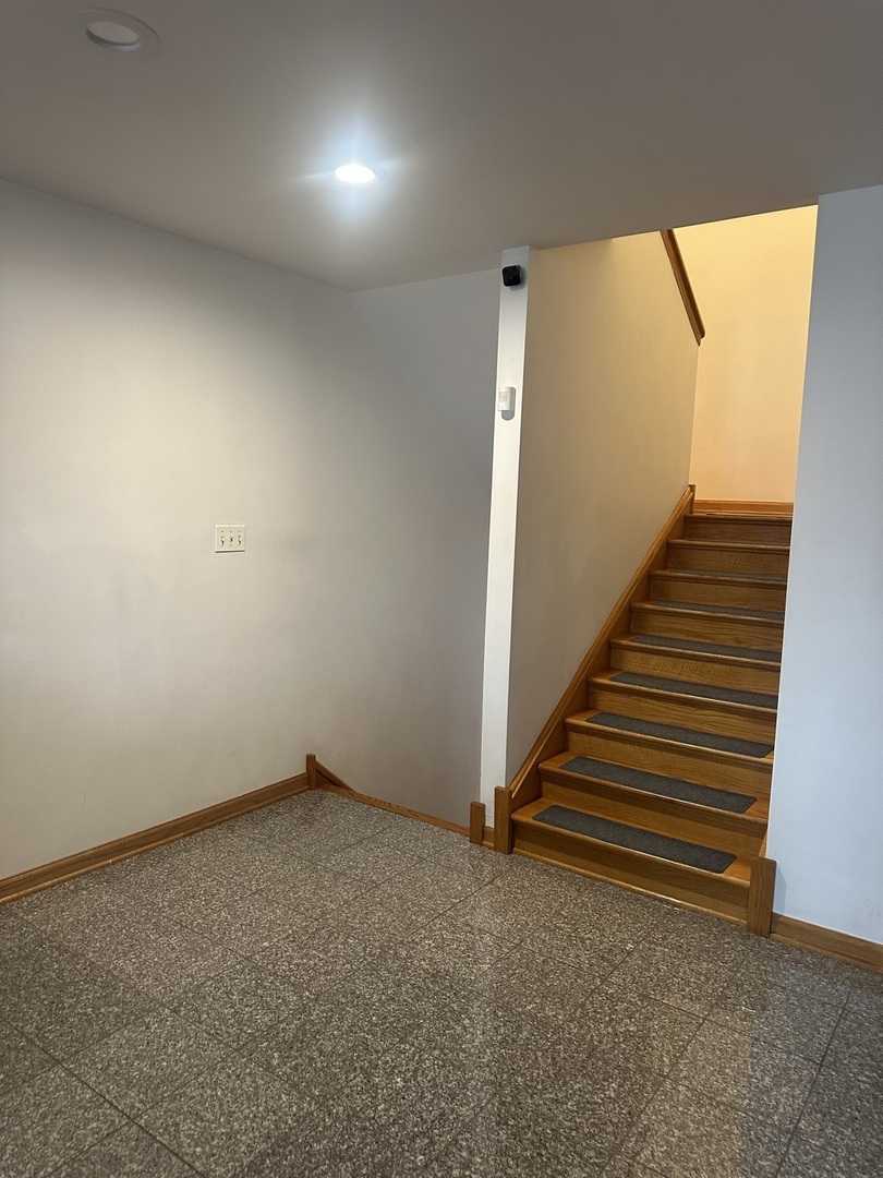 2817 S Thomas Barclay Drive Property Photo 6