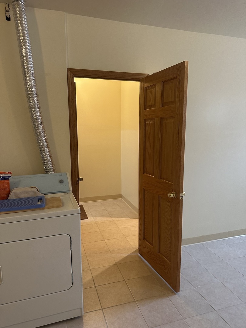 2817 S Thomas Barclay Drive Property Photo 22