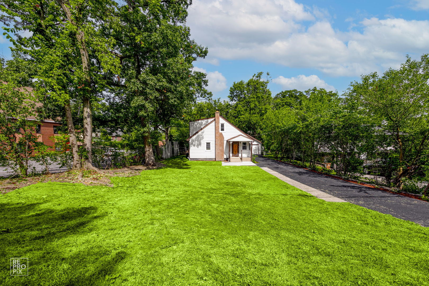 908 Cedar Street Property Photo