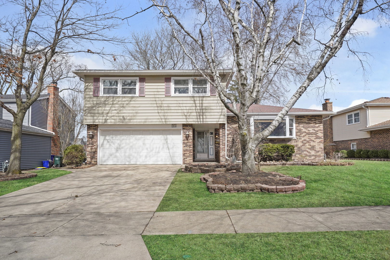 564 Harding Avenue Property Photo