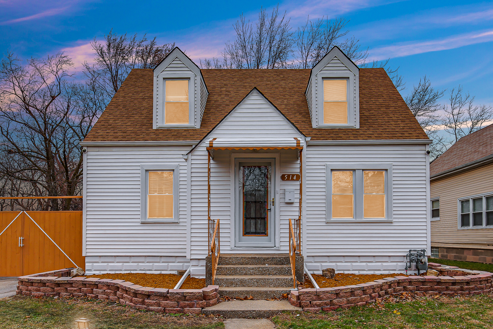514 E 144th Place Property Photo