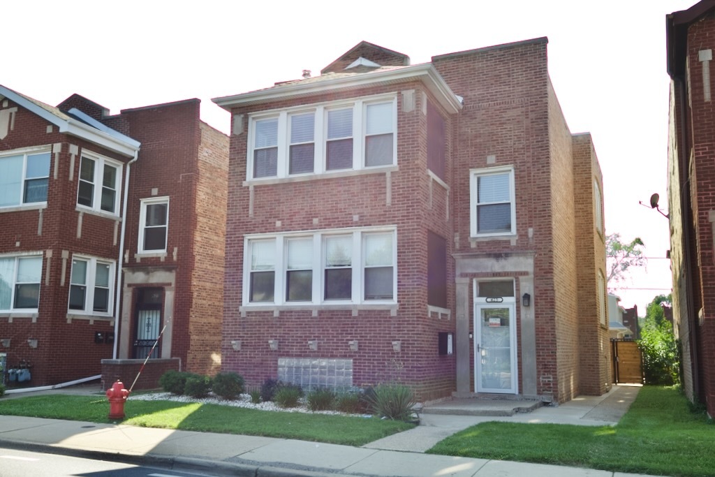 625 S Harlem Avenue 1 Property Photo