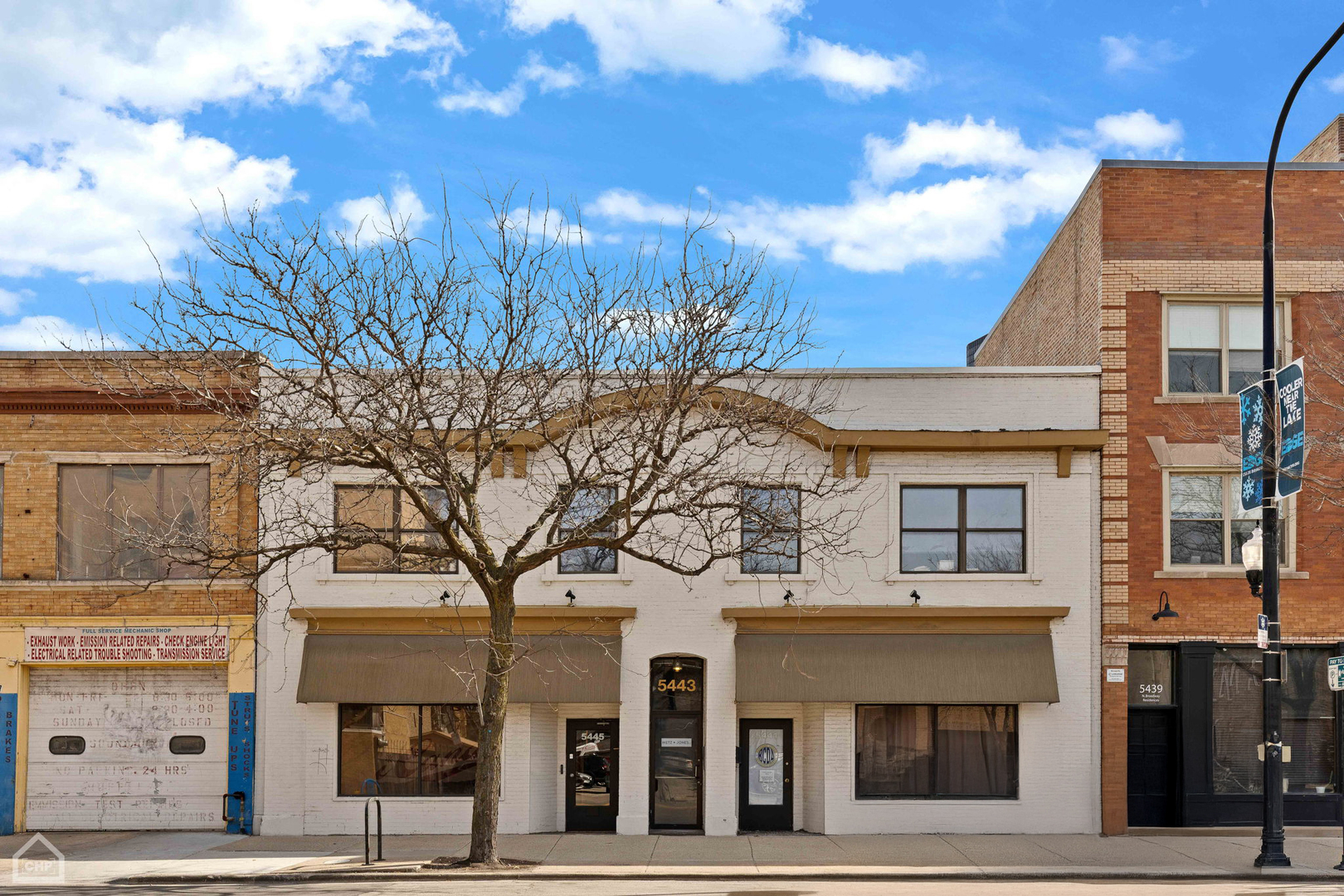 5441 - 5445 N Broadway Street Property Photo 1