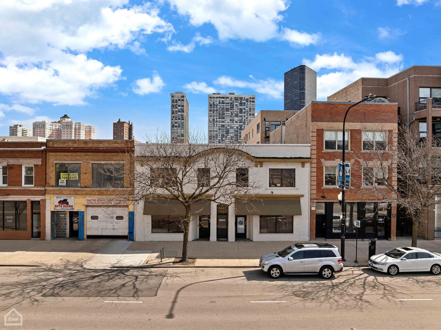 5441 - 5445 N Broadway Street Property Photo 3