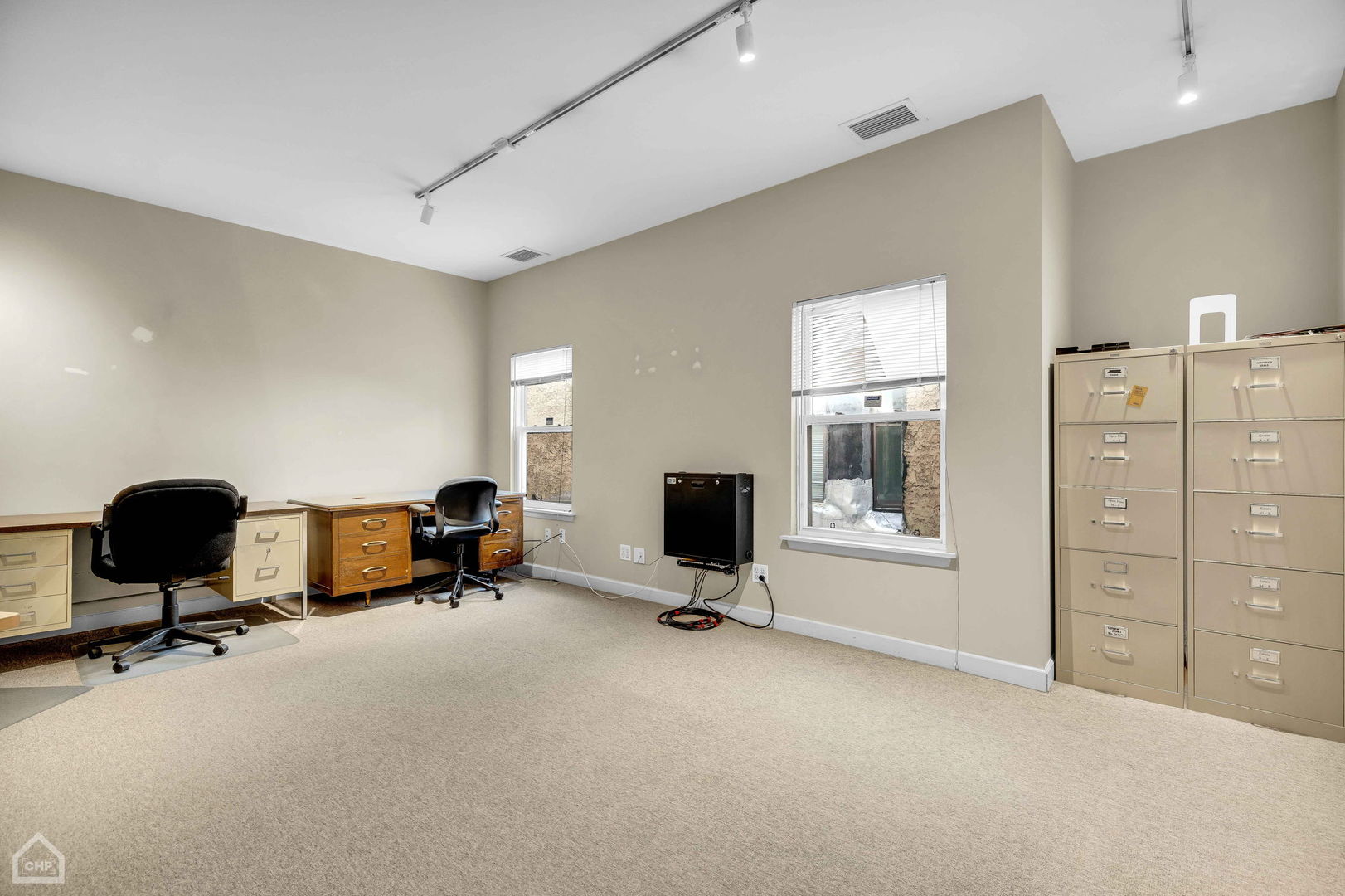 5441 - 5445 N Broadway Street Property Photo 37