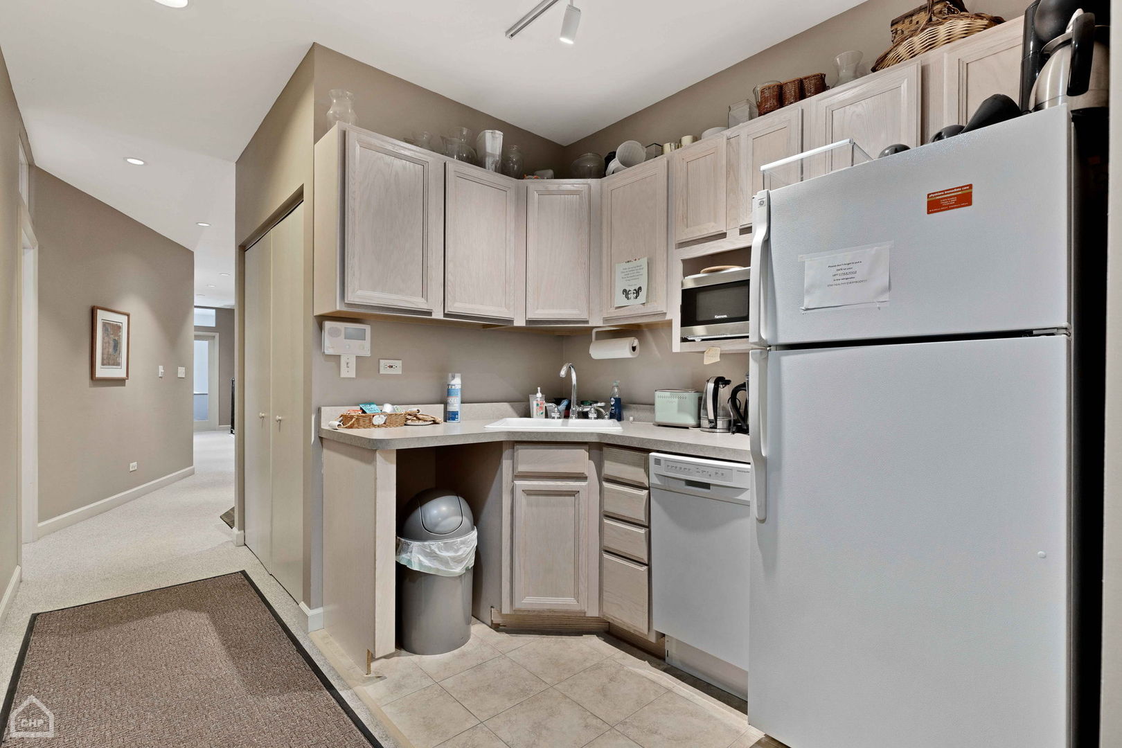 5441 - 5445 N Broadway Street Property Photo 39