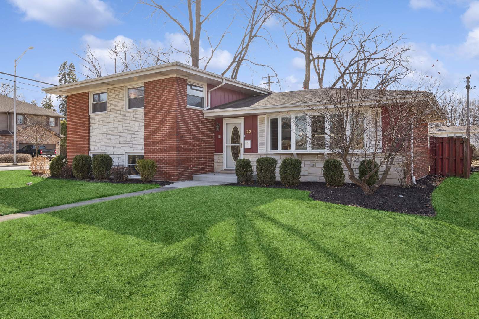 22 S Phelps Avenue Property Photo