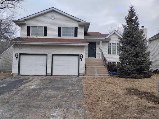 1074 Bothwell Circle Property Photo