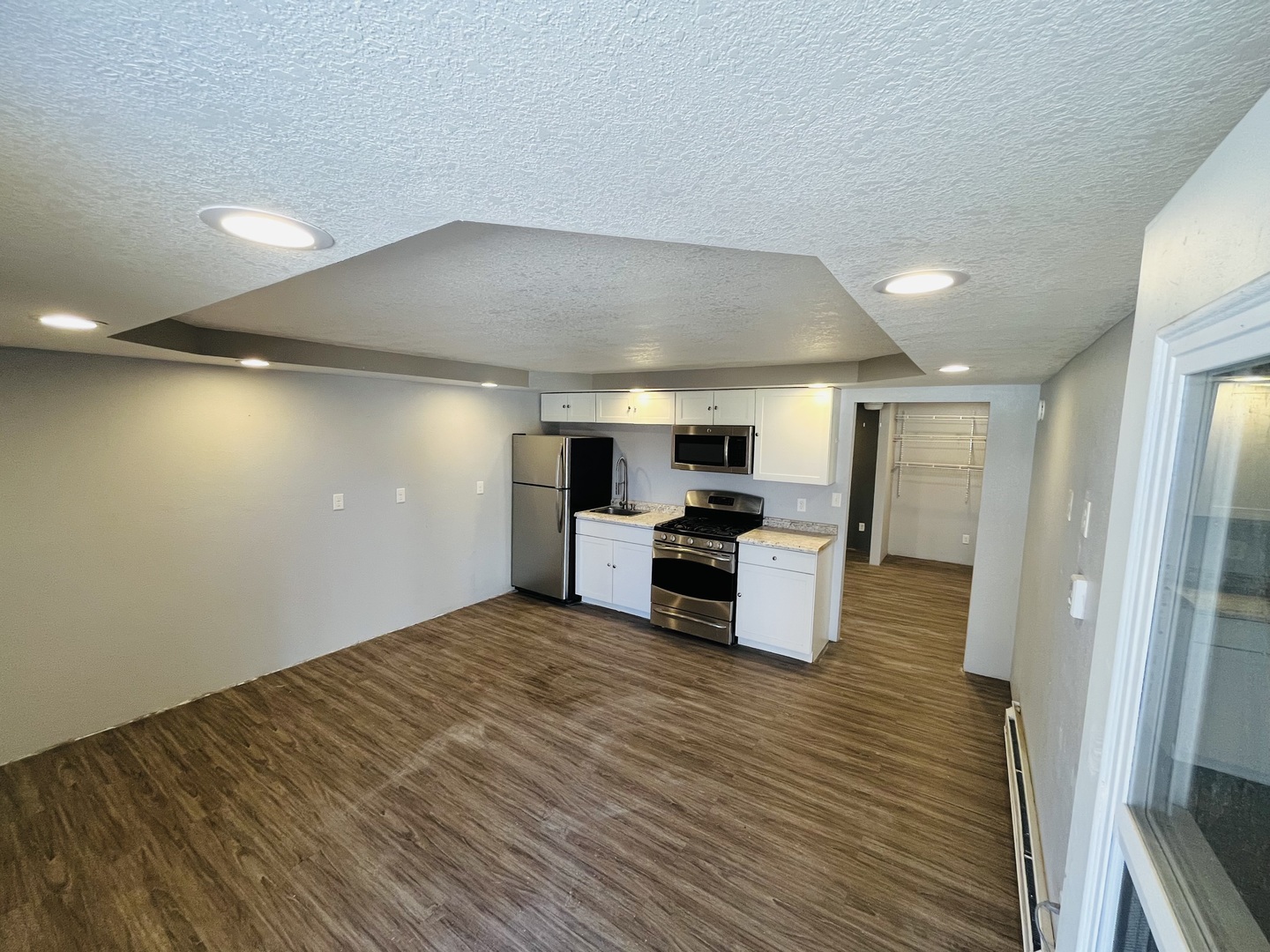 469 N Birch Street Property Photo 2
