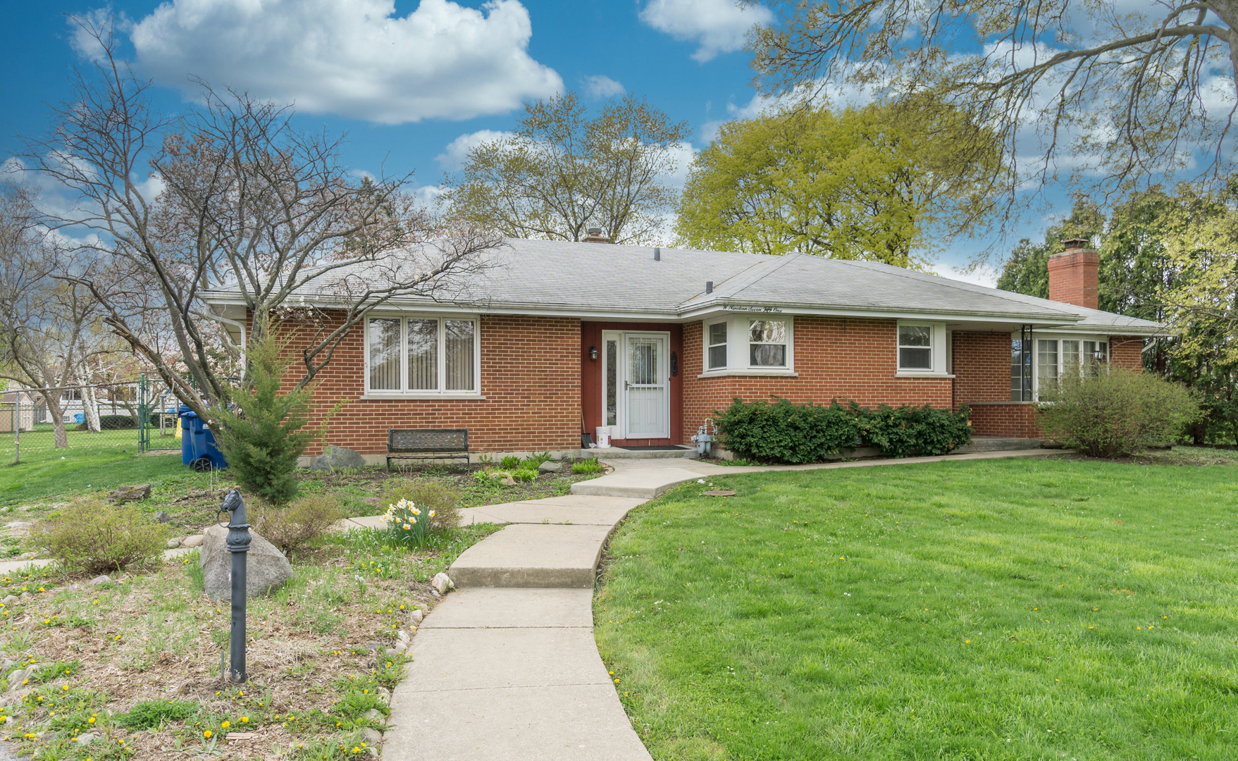 19w751 Woodland Avenue Property Photo