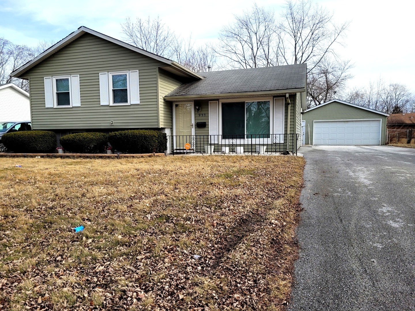 957 Harvard Lane Property Photo